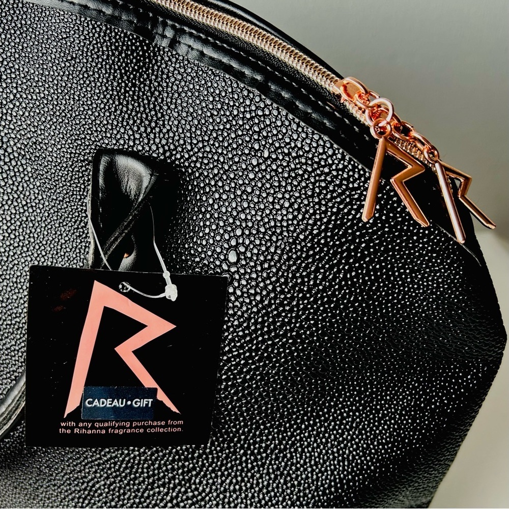 Rihanna Tote Bag - Picture 3 of 7